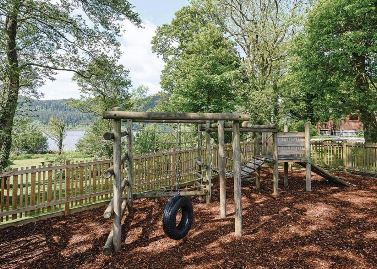 Lodge By The Lake - Lake District - Hot Tub Bassenthwaite Eksteriør bilde